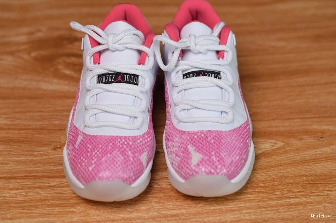 Cheap TBkick Jordan Snakeskin Low Pink AH7860-106 11 Air WMNS 0802
